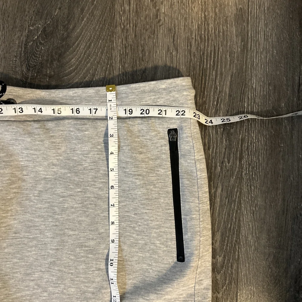 Areopostale Mens 3XL Gray Shorts Drawstring Waist Zipper & Cargo Pockets NWT